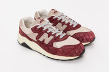 maroonNYC x ceeze New Balance 580